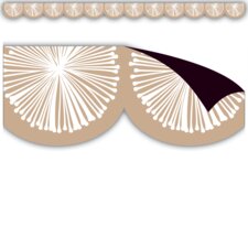 Natural Poms Scalloped Magnetic Border